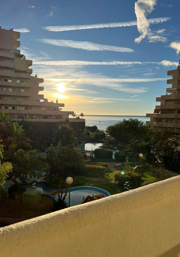 Benalbeach Sea View 24H Entry Беналмадена Екстериор снимка